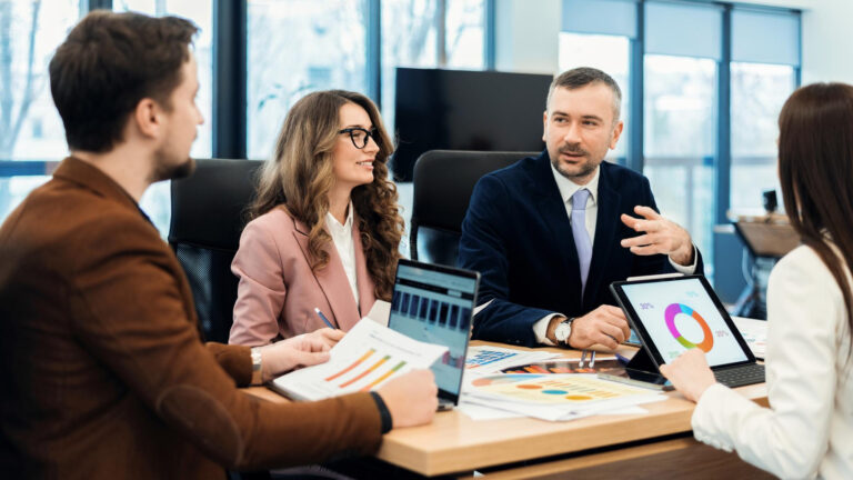 How Narwal Helped a Leading Credit Reporting Company Reduce Knowledge Search by 99% While Building an Enterprise AI  Foundation